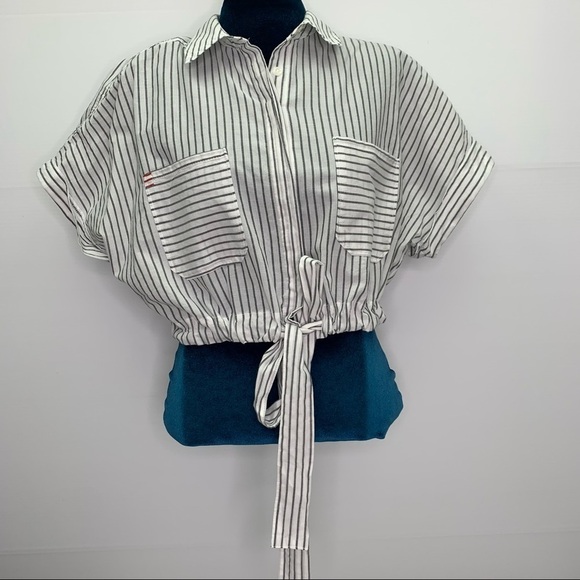 Urban Outfitters Crop Top Stripe XS Short Sleeve Cotton Button Front Collar - Picture 10 of 11